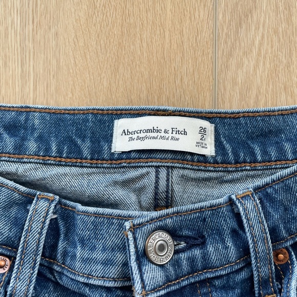 Abercrombie Jeans - Picture 2 of 4